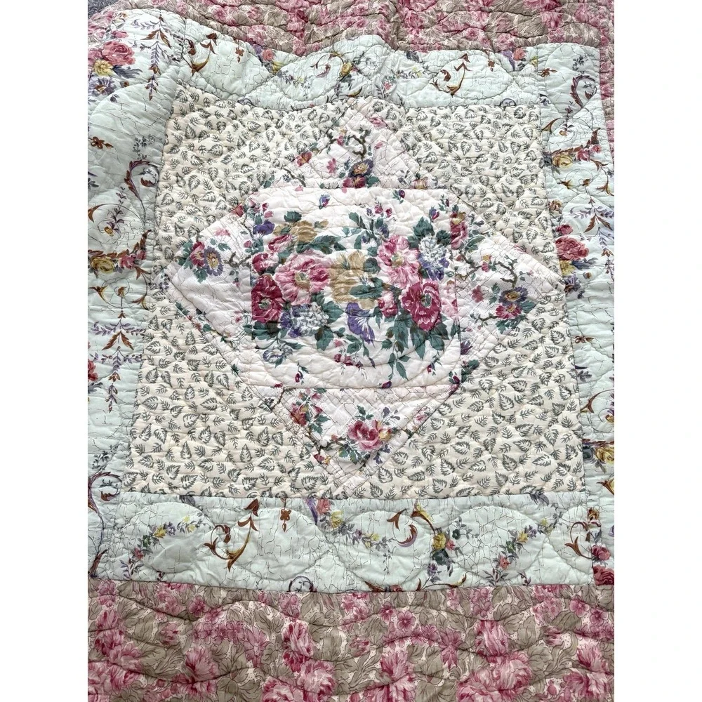 Vintage J. Clayton International Quilt Full Size Cotton Floral Flaws 80x88